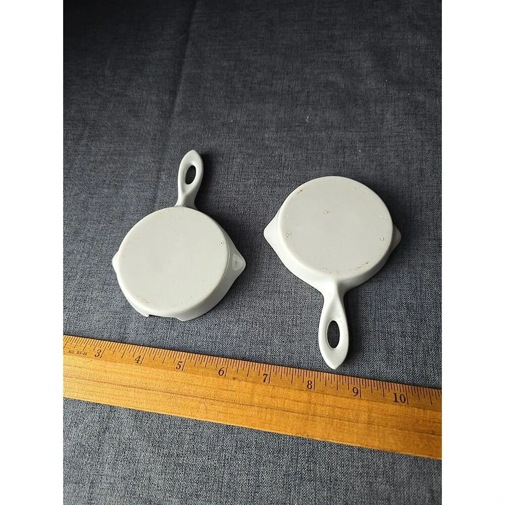 2 Mini Skillet Spoon Rests - Lynn's Kitchen - Farmhouse Cottagecore Teabag Tea
